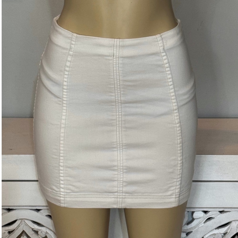 Free People White Stretch Denim Bodycon Mini Skirt Size 0